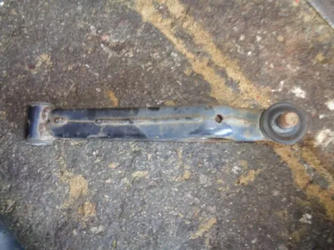 Ψαλίδι Εμπρός Δεξί για SUZUKI IGNIS (2000 - 2003) (RG) , (2003 - 2008) (RM) Ψαλίδι Εμπρός Δεξί για SUZUKI IGNIS (2000 - 2003) (RG) , (2003 - 2008) (RM)