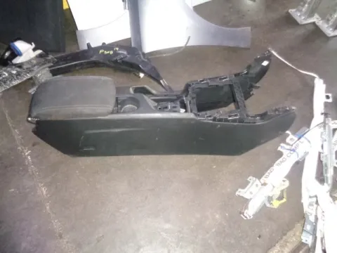 Υποβραχιόνιο(Τεμπέλης) για PEUGEOT 308 (2014 - ) Υποβραχιόνιο(Τεμπέλης) για PEUGEOT 308 (2014 - )