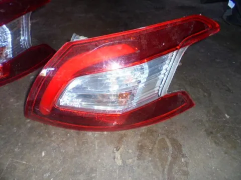 Φανάρι Πίσω Δεξί για PEUGEOT 308 (2012 - 2014) ( ) Φανάρι Πίσω Δεξί για PEUGEOT 308 (2012 - 2014) ( )