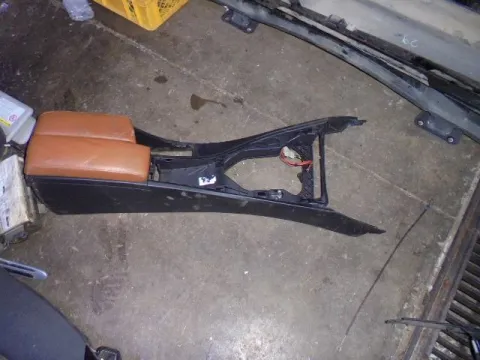 Υποβραχιόνιο(Τεμπέλης) για BMW 3 Series (2008 - 2012) (E90-1-2-3 F-L) *Γ* Υποβραχιόνιο(Τεμπέλης) για BMW 3 Series (2008 - 2012) (E90-1-2-3 F-L) *Γ*