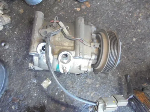 Συμπιεστής A-C (Κομπρέσορας) για HONDA CIVIC (2001 - 2003) (EP - S - U - V - M) Συμπιεστής A-C (Κομπρέσορας) για HONDA CIVIC (2001 - 2003) (EP - S - U - V - M)