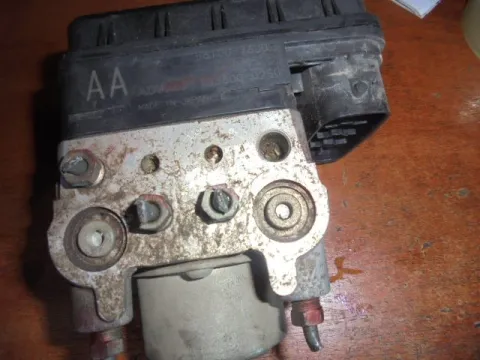 Μονάδα ABS 5610076J0 338000250 για SUZUKI JIMNY (2005 - 2013) (SN) Μονάδα ABS 5610076J0 338000250 για SUZUKI JIMNY (2005 - 2013) (SN)