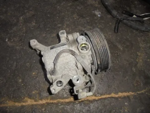 Συμπιεστής A-C (Κομπρέσορας) για DAIHATSU SIRION (2006 - ) (M300) (M301) 1000 1KR-FE petrol 70 Συμπιεστής A-C (Κομπρέσορας) για DAIHATSU SIRION (2006 - ) (M300) (M301) 1000 1KR-FE petrol 70