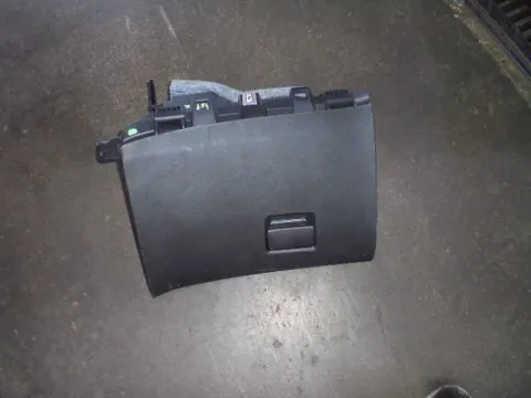 Ντουλαπάκι για OPEL ASTRA (2012 - 2016) J  *Γ* Ντουλαπάκι για OPEL ASTRA (2012 - 2016) J  *Γ*