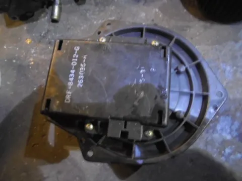 Μοτέρ Καλοριφέρ για MITSUBISHI OUTLANDER (2003 - 2006) (CU) Μοτέρ Καλοριφέρ για MITSUBISHI OUTLANDER (2003 - 2006) (CU)
