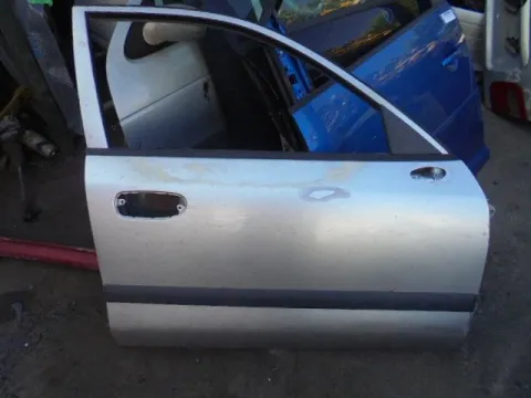 Πόρτα Εμπρός Δεξιά ΛΙΓΟ ΧΤΥΠΙΜΕΝΟ για MITSUBISHI CARISMA (1996 - 1999) (DA) , (1999 - 2004) (DA) *Α* Πόρτα Εμπρός Δεξιά ΛΙΓΟ ΧΤΥΠΙΜΕΝΟ για MITSUBISHI CARISMA (1996 - 1999) (DA) , (1999 - 2004) (DA) *Α*