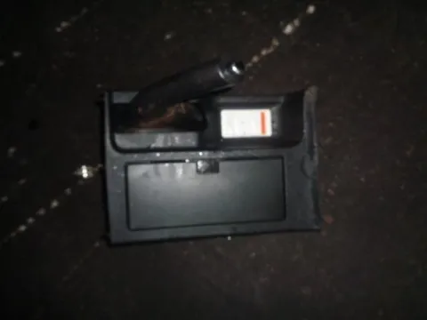 Καστάνια Χειροφρένου για SUZUKI GRAND VITARA (2006 - 2009) (JB) *Δ* Καστάνια Χειροφρένου για SUZUKI GRAND VITARA (2006 - 2009) (JB) *Δ*