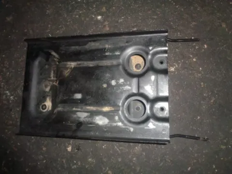 Βάση Μπαταρίας για SUZUKI GRAND VITARA (2006 - 2009) (JB) Βάση Μπαταρίας για SUZUKI GRAND VITARA (2006 - 2009) (JB)