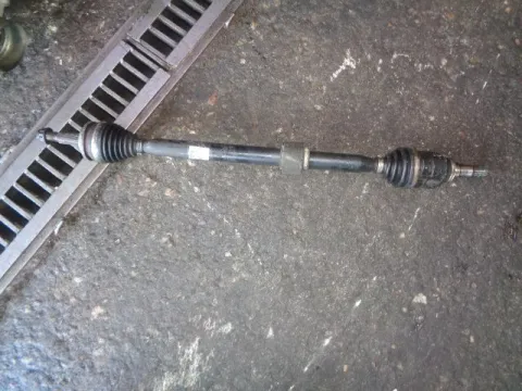 Ημιαξόνιο Εμπρός Δεξί για TOYOTA AVENSIS (2009 - 2012) (T270) Ημιαξόνιο Εμπρός Δεξί για TOYOTA AVENSIS (2009 - 2012) (T270)