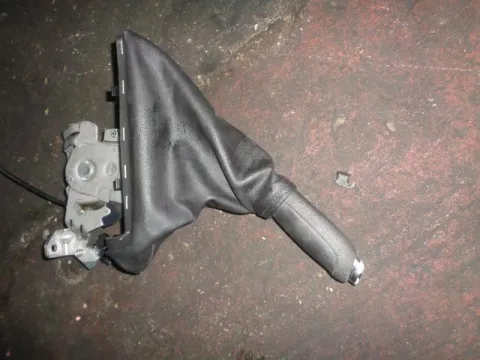 Καστάνια Χειροφρένου για OPEL CORSA (2014 - ) E *Δ* Καστάνια Χειροφρένου για OPEL CORSA (2014 - ) E *Δ*