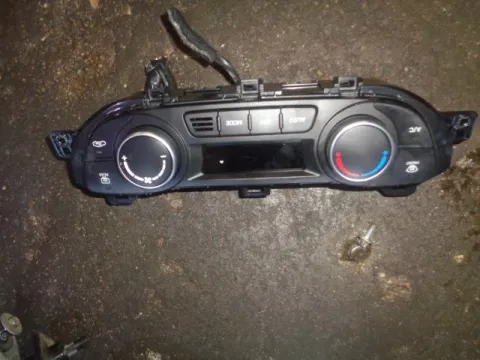 Χειριστήρια Καλοριφέρ για HYUNDAI i10 (2014 - )