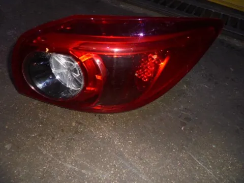 Φανάρι Πίσω Δεξί για MAZDA 3 (2014 - ) Sedan - 4dr Φανάρι Πίσω Δεξί για MAZDA 3 (2014 - ) Sedan - 4dr