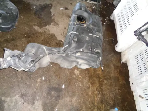 Δεξαμενή Καυσίμου (Ρεζερβουάρ) για RENAULT LAGUNA (1998 - 2001) (B56) *Δ* Δεξαμενή Καυσίμου (Ρεζερβουάρ) για RENAULT LAGUNA (1998 - 2001) (B56) *Δ*