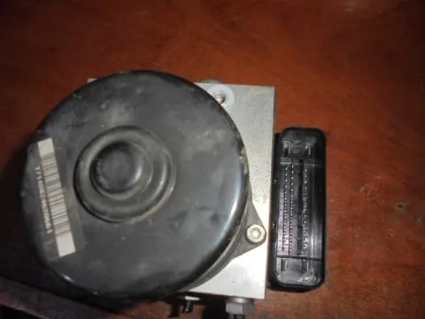 Μονάδα ABS 6l842c346bc για FORD MAVERICK (2005 - ) Μονάδα ABS 6l842c346bc για FORD MAVERICK (2005 - )