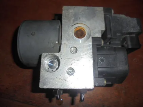 Μονάδα ABS 0265216559/8E061411AB για AUDI A4 (1999 - 2001) (8D) Μονάδα ABS 0265216559/8E061411AB για AUDI A4 (1999 - 2001) (8D)