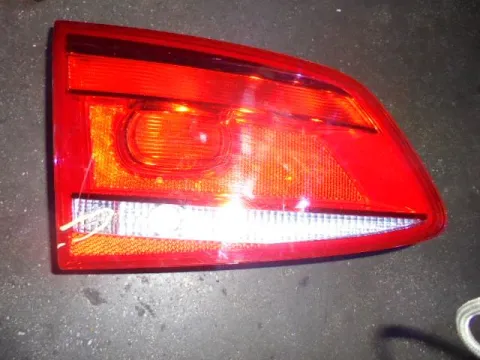 Φανάρι Πίσω Αριστερό ΡΑΓΙΣΜΕΝΟ για VW PASSAT (2011 - 2014) ( ) S-Wagon - 5dr Φανάρι Πίσω Αριστερό ΡΑΓΙΣΜΕΝΟ για VW PASSAT (2011 - 2014) ( ) S-Wagon - 5dr