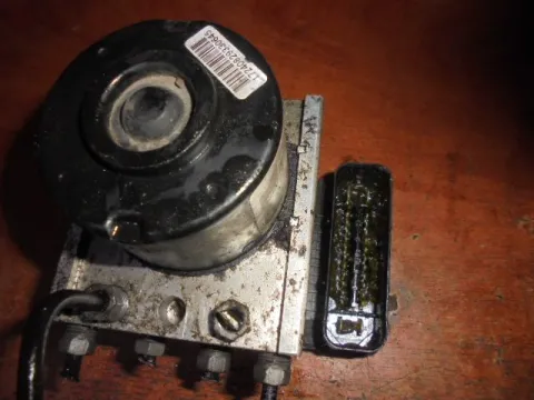 Μονάδα ABS 9656493580 για CITROEN C2 (2003 - 2008) (JM) Μονάδα ABS 9656493580 για CITROEN C2 (2003 - 2008) (JM)