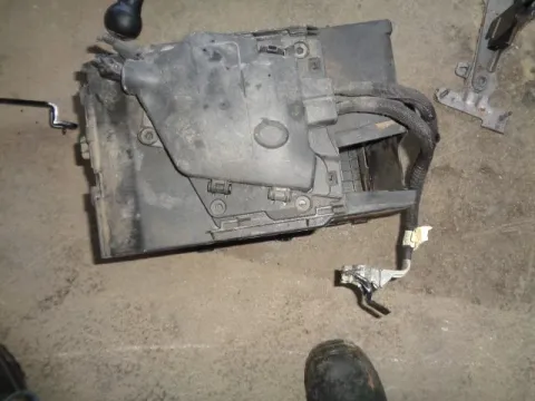 Βάση Μπαταρίας για CITROEN C3 (2010 - 2014) *Δ* Βάση Μπαταρίας για CITROEN C3 (2010 - 2014) *Δ*