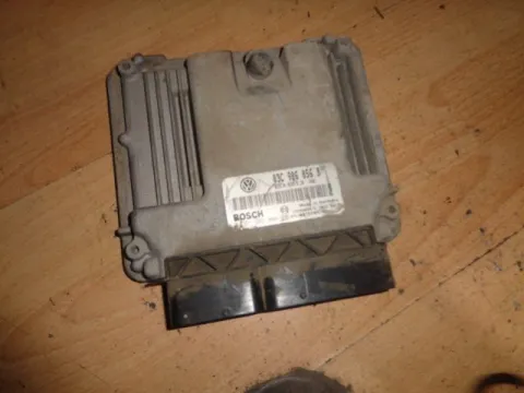 Εγκέφαλος Κινητήρα 03C906056B για VW GOLF (2004 - 2008) Mk5 (1K1) ΤΕΛΑΡΟ 9*253676 Εγκέφαλος Κινητήρα 03C906056B για VW GOLF (2004 - 2008) Mk5 (1K1) ΤΕΛΑΡΟ 9*253676