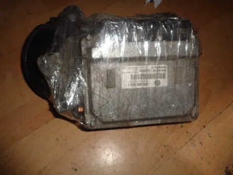 Εγκέφαλος Imobilizer 03E906033L για SKODA FABIA (2000 - 2004) (6Y) Εγκέφαλος Imobilizer 03E906033L για SKODA FABIA (2000 - 2004) (6Y)