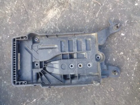 Βάση Μπαταρίας για VW POLO (2014 - ) *Δ* Βάση Μπαταρίας για VW POLO (2014 - ) *Δ*