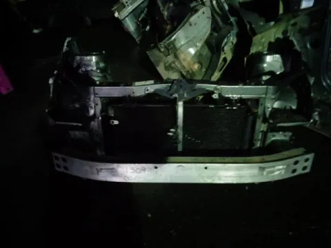 Μούρη (με καπό και φτερά) με Σπασμενη Μασκα για TOYOTA COROLLA VERSO (2004 -2008) (R10) *Γ* -  Μούρη (με καπό και φτερά) με Σπασμενη Μασκα για TOYOTA COROLLA VERSO (2004 -2008) (R10) *Γ* -