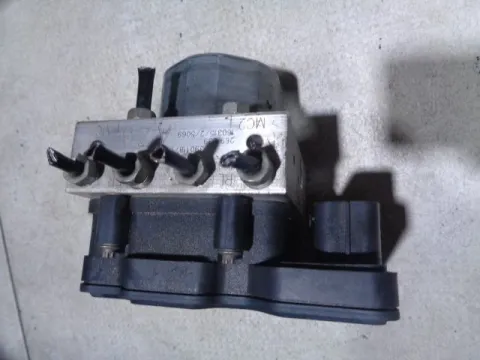 Μονάδα ABS 39011871 για OPEL CORSA (2014 - ) E Μονάδα ABS 39011871 για OPEL CORSA (2014 - ) E