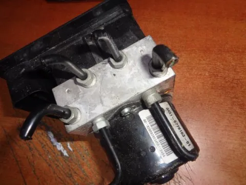 Μονάδα ABS για BMW 1 Series (2004 - 2007) (E87) 2000 ((N42B20B) (N46B20)) Petrol 129 118i Μονάδα ABS για BMW 1 Series (2004 - 2007) (E87) 2000 ((N42B20B) (N46B20)) Petrol 129 118i