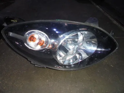 Φανάρι Εμπρός Δεξί ΣΠΑΣΜΕΝΗ 1 ΒΑΣΗ για RENAULT TWINGO (2007 - 2012) (CN0) Φανάρι Εμπρός Δεξί ΣΠΑΣΜΕΝΗ 1 ΒΑΣΗ για RENAULT TWINGO (2007 - 2012) (CN0)