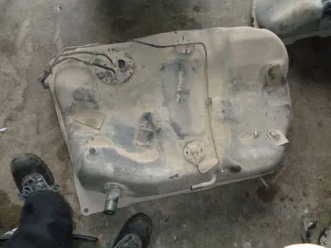 Δεξαμενή Καυσίμου (Ρεζερβουάρ) για TOYOTA COROLLA (2000 - 2002) (ZE111) *Δ* Δεξαμενή Καυσίμου (Ρεζερβουάρ) για TOYOTA COROLLA (2000 - 2002) (ZE111) *Δ*