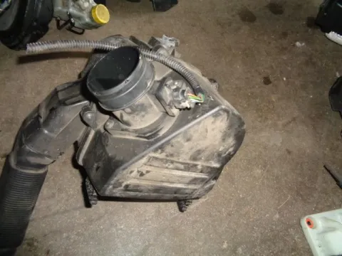 Φιλτροκούτι με Airflow για SEAT IBIZA (2008 - 2013) (6J) 1200 (CFWA) Diesel 75 TDI *Δ* Φιλτροκούτι με Airflow για SEAT IBIZA (2008 - 2013) (6J) 1200 (CFWA) Diesel 75 TDI *Δ*