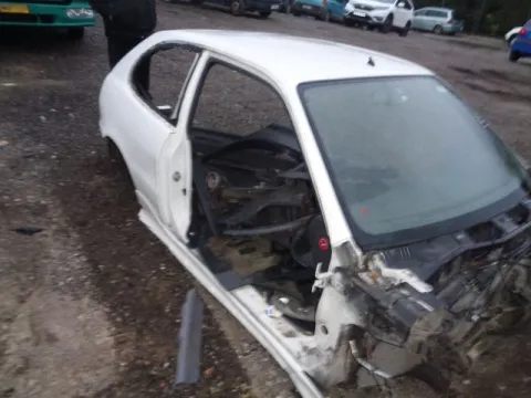 Τροπέτο Αμάξι κομπλέ για TOYOTA COROLLA (1997 - 1999) (A111) *ΔΒ* -  Τροπέτο Αμάξι κομπλέ για TOYOTA COROLLA (1997 - 1999) (A111) *ΔΒ* -