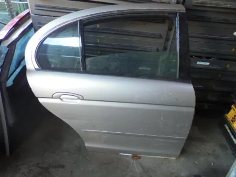 Πόρτα Πίσω Δεξιά για JAGUAR S - TYPE (1999 - 2003) (X200, X202) , (2004 - 2007) (X206, X208) (Λιγο Χτυπημενη) Πόρτα Πίσω Δεξιά για JAGUAR S - TYPE (1999 - 2003) (X200, X202) , (2004 - 2007) (X206, X208) (Λιγο Χτυπημενη)