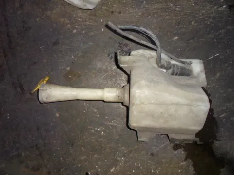 Δοχείο Υαλοκαθαριστήρων Με Μοτέρ για NISSAN ALMERA (2000 - 2002) (N16) , (2002 - 2006) (N16) Δοχείο Υαλοκαθαριστήρων Με Μοτέρ για NISSAN ALMERA (2000 - 2002) (N16) , (2002 - 2006) (N16)
