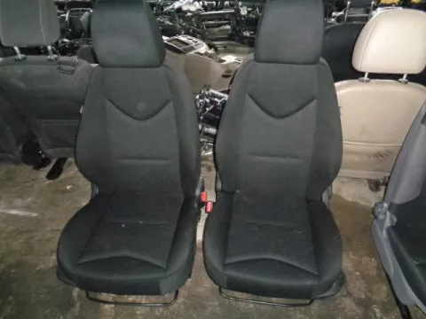 Καθίσματα Σετ Εμπρός Με Αερόσακο Δεξί για PEUGEOT 308 (2014 - ) Ηatchback - 5dr *Α* Καθίσματα Σετ Εμπρός Με Αερόσακο Δεξί για PEUGEOT 308 (2014 - ) Ηatchback - 5dr *Α*
