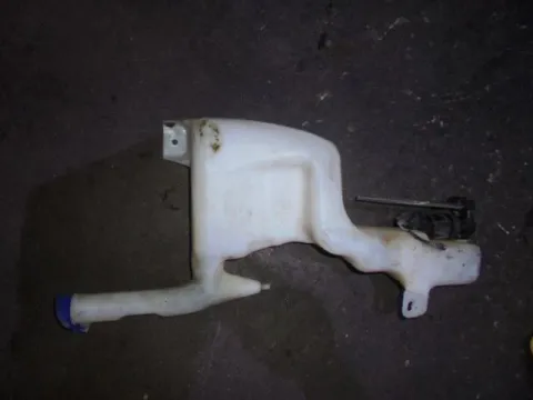 Δοχείο Υαλοκαθαριστήρων Με Μοτέρ για FORD FIESTA (2008 - 2012) Mk6 (JA8) , (2012 - 2017) Mk7 Δοχείο Υαλοκαθαριστήρων Με Μοτέρ για FORD FIESTA (2008 - 2012) Mk6 (JA8) , (2012 - 2017) Mk7