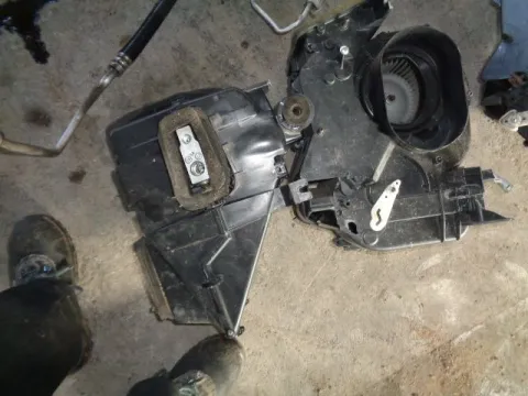 Ψύκτης (Εβαπορέτα) με Μοτέρ Καλοριφέρ για SUZUKI JIMNY (2005 - 2013) (SN) 1300 (M13A) petrol 86 SN413 (JB43) 4WD *Δ* Ψύκτης (Εβαπορέτα) με Μοτέρ Καλοριφέρ για SUZUKI JIMNY (2005 - 2013) (SN) 1300 (M13A) petrol 86 SN413 (JB43) 4WD *Δ*
