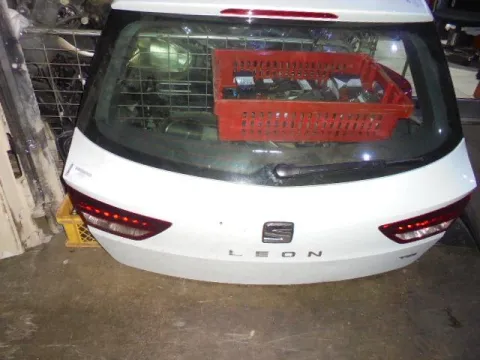 Πορτ-Μπαγκάζ για SEAT LEON (2013 - ) S/W Πορτ-Μπαγκάζ για SEAT LEON (2013 - ) S/W
