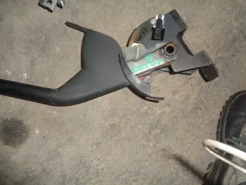 Καστάνια Χειροφρένου για MAZDA 3 (2004 - 2006) (BK) , (2006 - 2008) (BK) *Δ* Καστάνια Χειροφρένου για MAZDA 3 (2004 - 2006) (BK) , (2006 - 2008) (BK) *Δ*