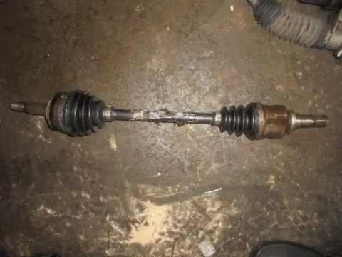 Ημιαξόνιο Εμπρός Αριστερό για TOYOTA YARIS (2006 - 2009) (KL9) Ημιαξόνιο Εμπρός Αριστερό για TOYOTA YARIS (2006 - 2009) (KL9)