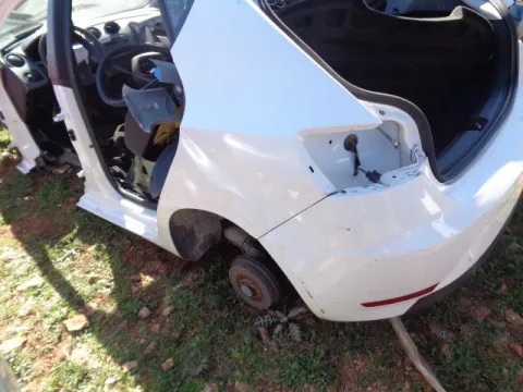 Τροπέτο Αμάξι Κουφάρι με Πίσω Άξονα Δισκόπλακες ABS για SEAT IBIZA (2008 - 2013) (6J) Ηatchback - 5dr *ΔΒ* -  Τροπέτο Αμάξι Κουφάρι με Πίσω Άξονα Δισκόπλακες ABS για SEAT IBIZA (2008 - 2013) (6J) Ηatchback - 5dr *ΔΒ* -