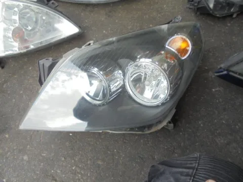 Φανάρι Εμπρός Αριστερό (Μαύρο Φόντο) για OPEL ASTRA (2004 - 2007) H Φανάρι Εμπρός Αριστερό (Μαύρο Φόντο) για OPEL ASTRA (2004 - 2007) H