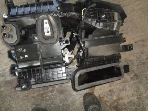 Ψύκτης (Εβαπορέτα) με Μοτέρ Καλοριφέρ για SUZUKI SX4 S-CROSS (2017 -) *Δ* Ψύκτης (Εβαπορέτα) με Μοτέρ Καλοριφέρ για SUZUKI SX4 S-CROSS (2017 -) *Δ*