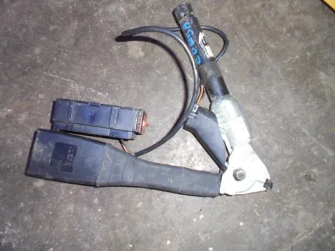 Προεντατήρας Εμπρός Δεξιά για OPEL CORSA (2006 - 2011) D Προεντατήρας Εμπρός Δεξιά για OPEL CORSA (2006 - 2011) D