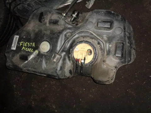 Δεξαμενή Καυσίμου (Ρεζερβουάρ) για FORD FIESTA (2012 - 2017) Mk7 1500 (XVJC) Diesel TDCi 95hp *Δ* Δεξαμενή Καυσίμου (Ρεζερβουάρ) για FORD FIESTA (2012 - 2017) Mk7 1500 (XVJC) Diesel TDCi 95hp *Δ*