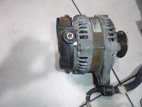 Δυναμό - Εναλλάκτης 27060-3371 Diesel για TOYOTA COROLLA (2004 - 2007) (E120) Δυναμό - Εναλλάκτης 27060-3371 Diesel για TOYOTA COROLLA (2004 - 2007) (E120)