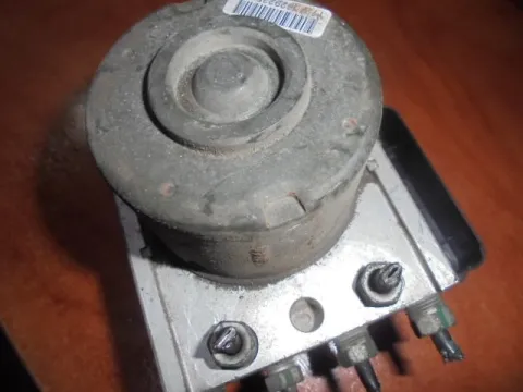 Μονάδα ABS 2M512M110CA για FORD C-MAX (2003 - 2006) Mk1a (C214) Μονάδα ABS 2M512M110CA για FORD C-MAX (2003 - 2006) Mk1a (C214)