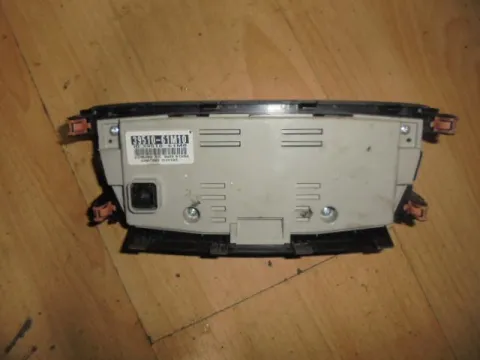 Χειριστήρια Καλοριφέρ 39510-61M10 για SUZUKI SX4 S-CROSS (2017 -) -  Χειριστήρια Καλοριφέρ 39510-61M10 για SUZUKI SX4 S-CROSS (2017 -) -