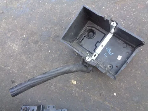 Βάση Μπαταρίας για FORD FOCUS (2011 - 2014) () *Δ* Βάση Μπαταρίας για FORD FOCUS (2011 - 2014) () *Δ*