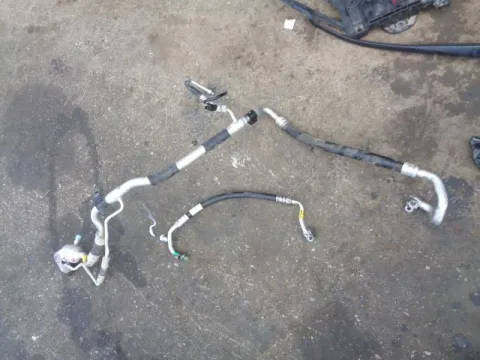 Σωλήνας A-C για HYUNDAI i30 (2012 - 2015) ( ) 1400 Diesel D4FC 90hp *Δ* Σωλήνας A-C για HYUNDAI i30 (2012 - 2015) ( ) 1400 Diesel D4FC 90hp *Δ*